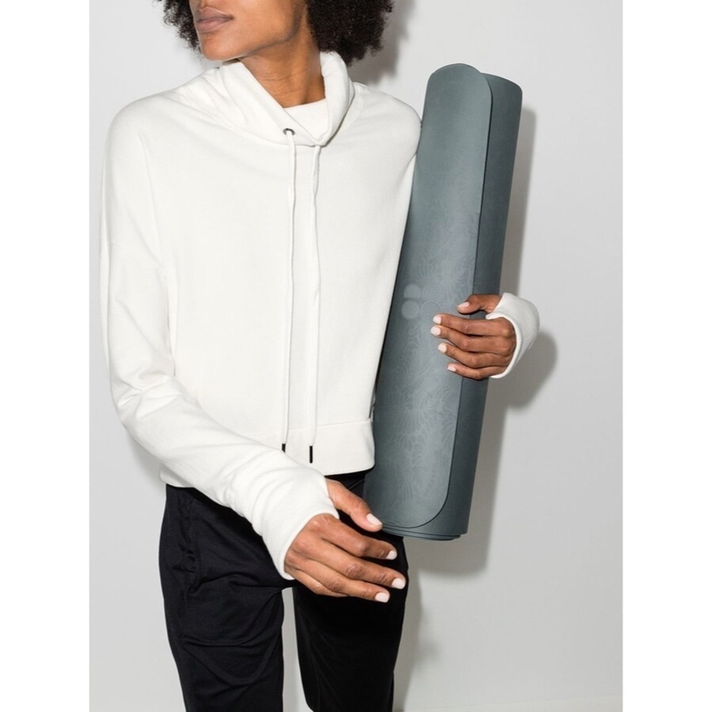 SWEATY BETTY Harmonise Luxe Fleece Pullover Sweatshirt Lily White